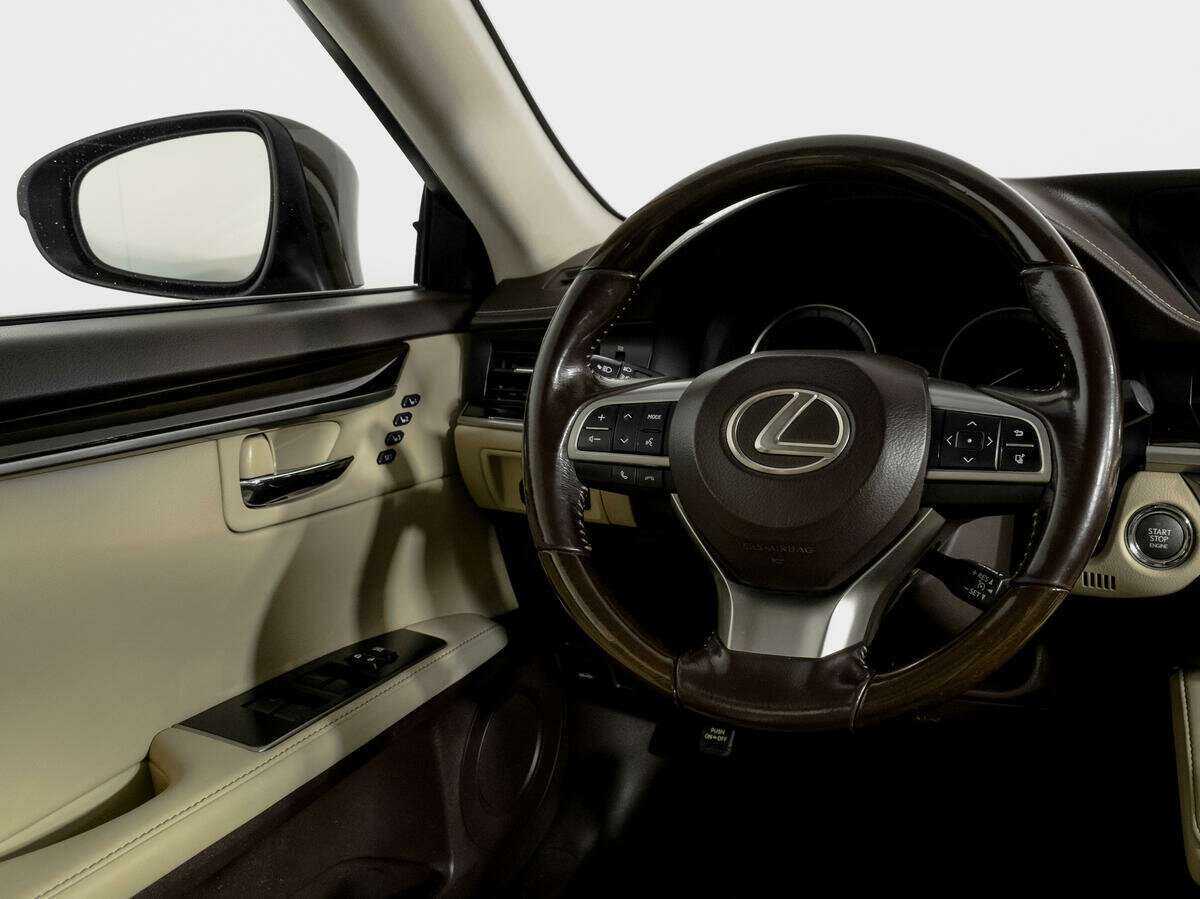 Lexus ES 2015 года с пробегом. Фото: #14