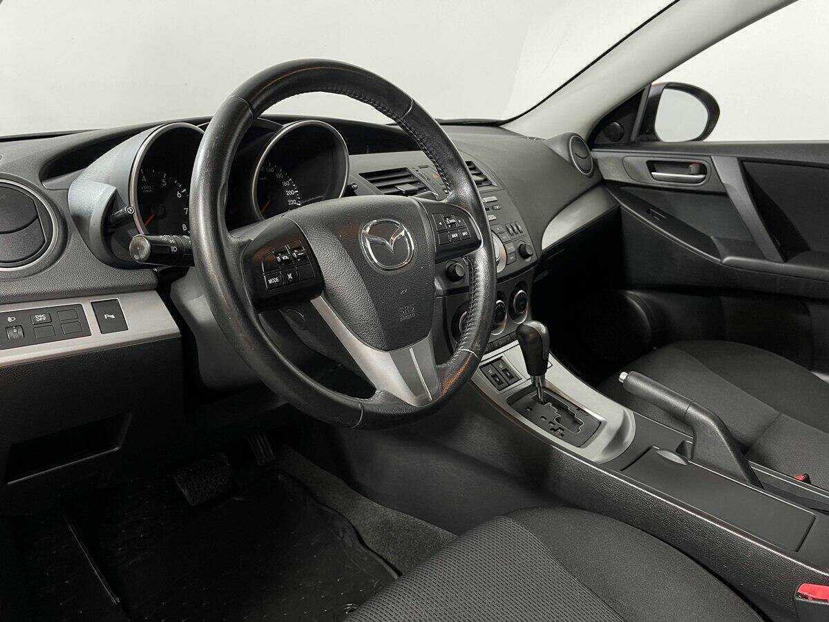 Mazda 3 2010 года с пробегом. Фото: #10