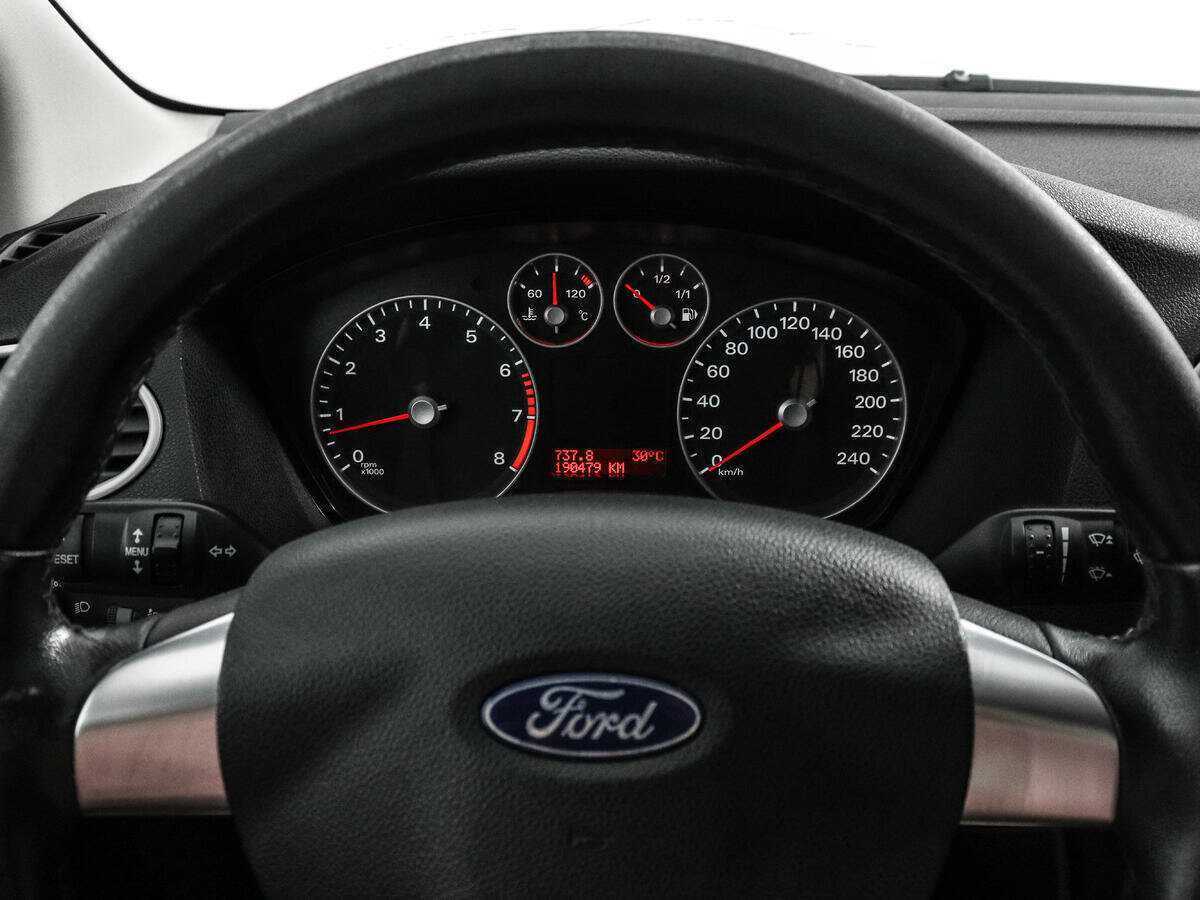Ford Focus 2008 года с пробегом. Фото: #14