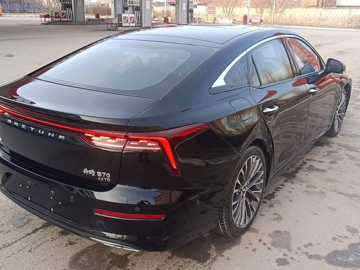 FAW Bestune B70 2023 года с пробегом. Фото: #3