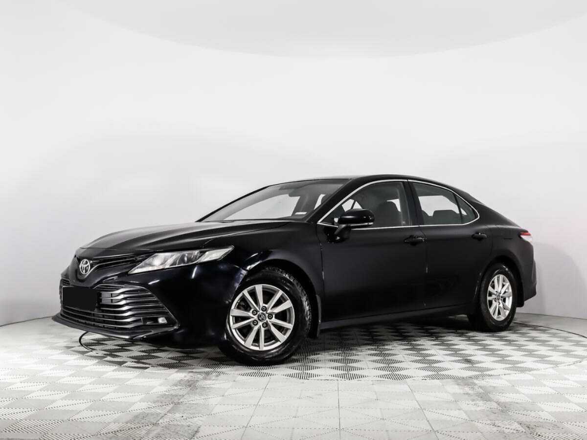 Toyota Camry 2021 года с пробегом. Посмотреть фото