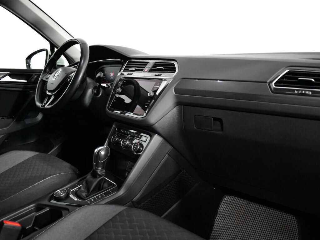 Volkswagen Tiguan 2019 года с пробегом. Фото: #8