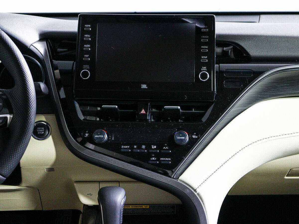 Toyota Camry 2021 года с пробегом. Фото: #10