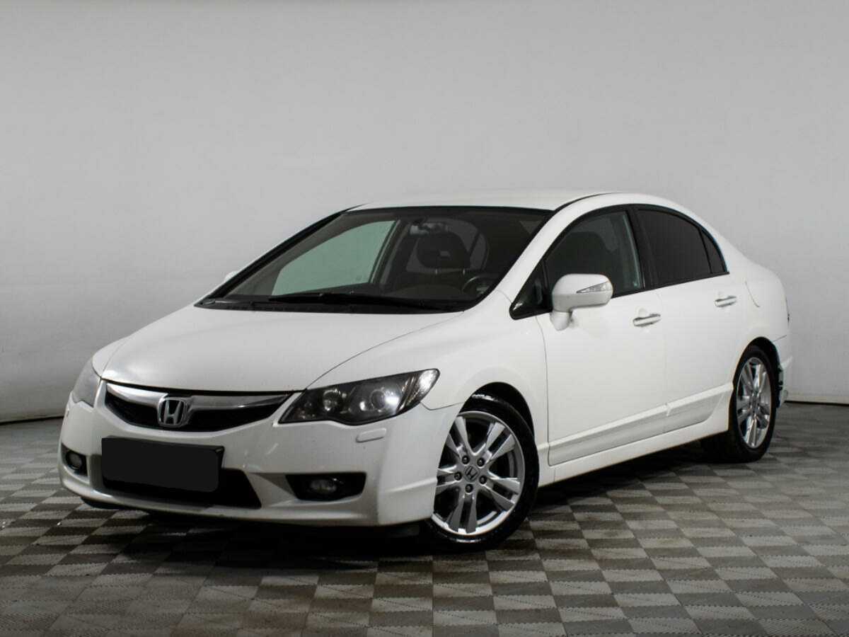 Honda Civic 2011 года с пробегом. Посмотреть фото