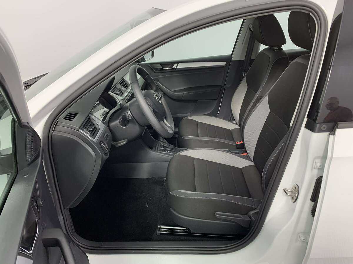 Skoda Rapid 2019 года с пробегом. Фото: #13