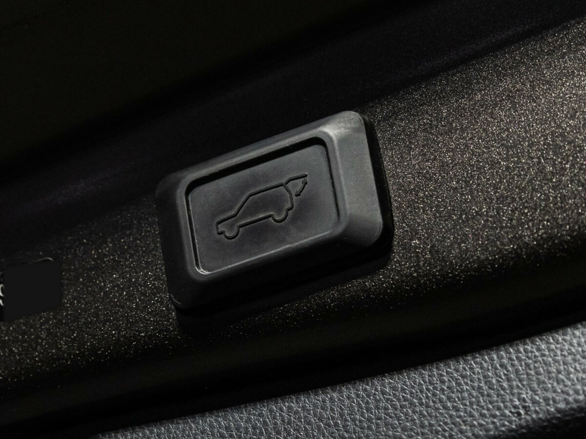 Toyota RAV4 2021 года с пробегом. Фото: #11