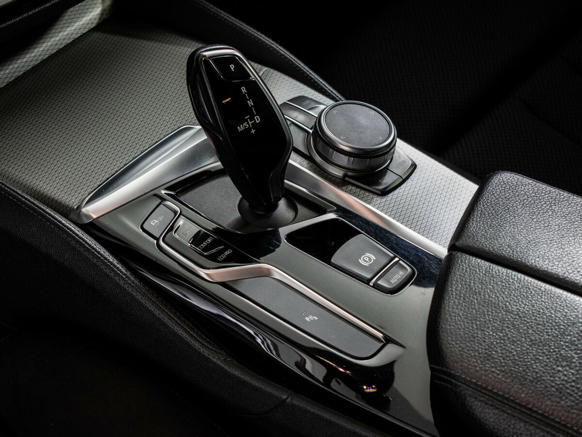 BMW 5 серии 2019 года с пробегом. Фото: #15