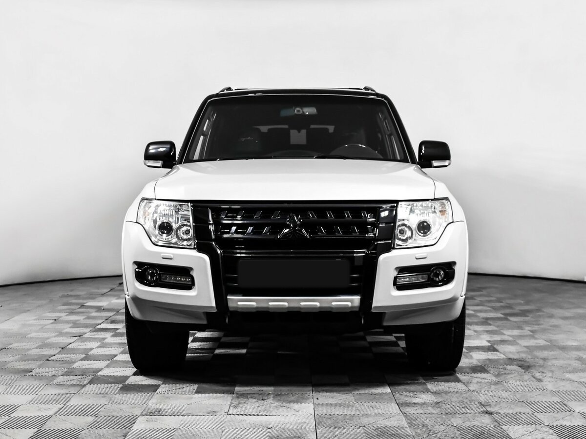 Mitsubishi Pajero 2019 года с пробегом. Фото: #1