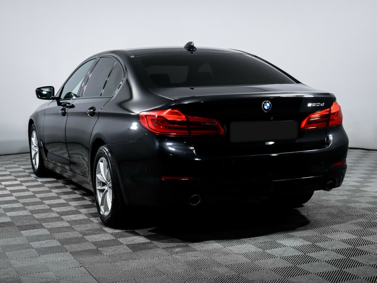BMW 5 серии 2019 года с пробегом. Фото: #6