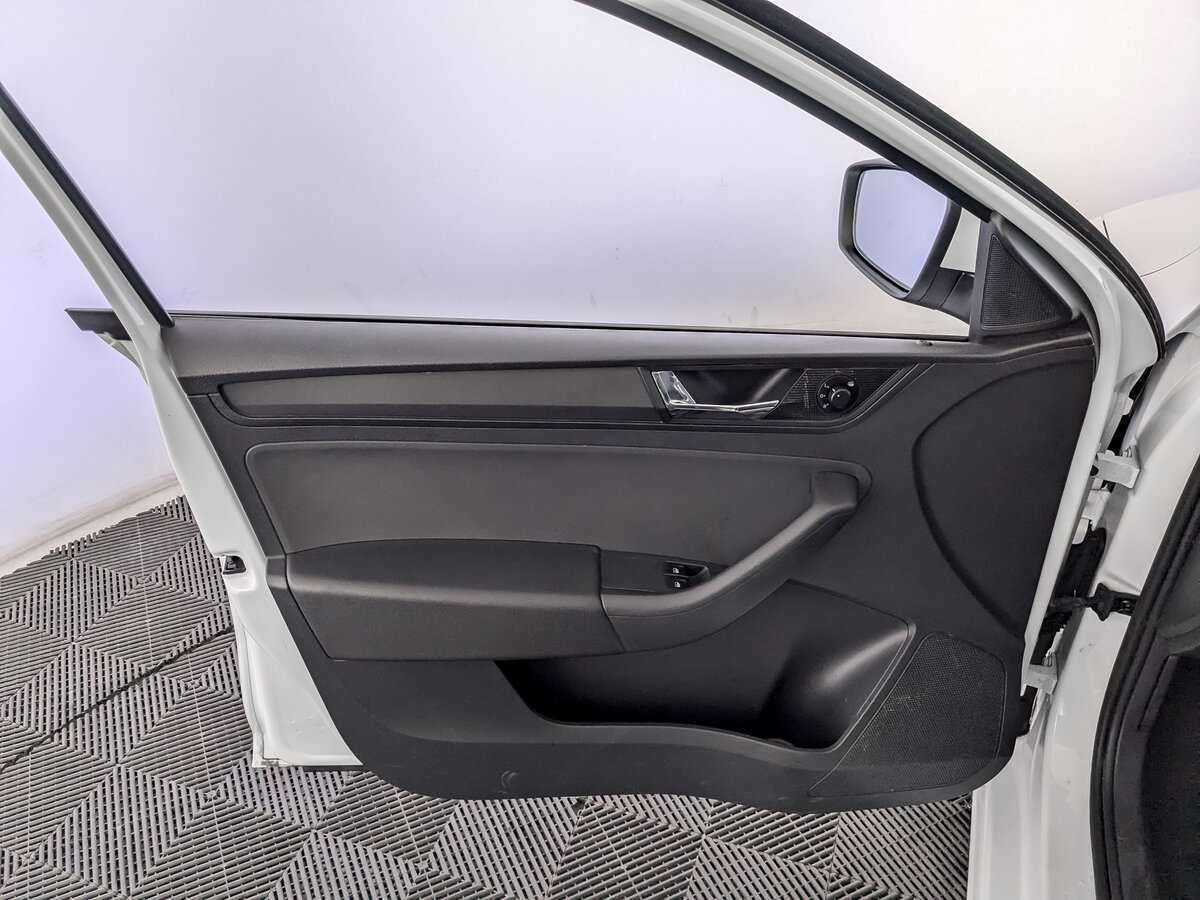 Skoda Rapid 2019 года с пробегом. Фото: #14