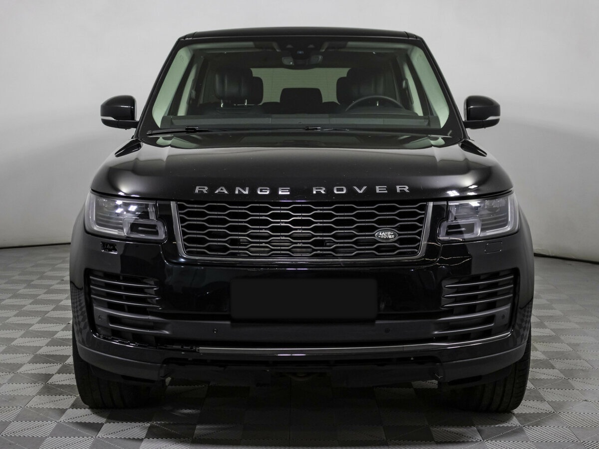 Land Rover Range Rover 2018 года с пробегом. Фото: #1