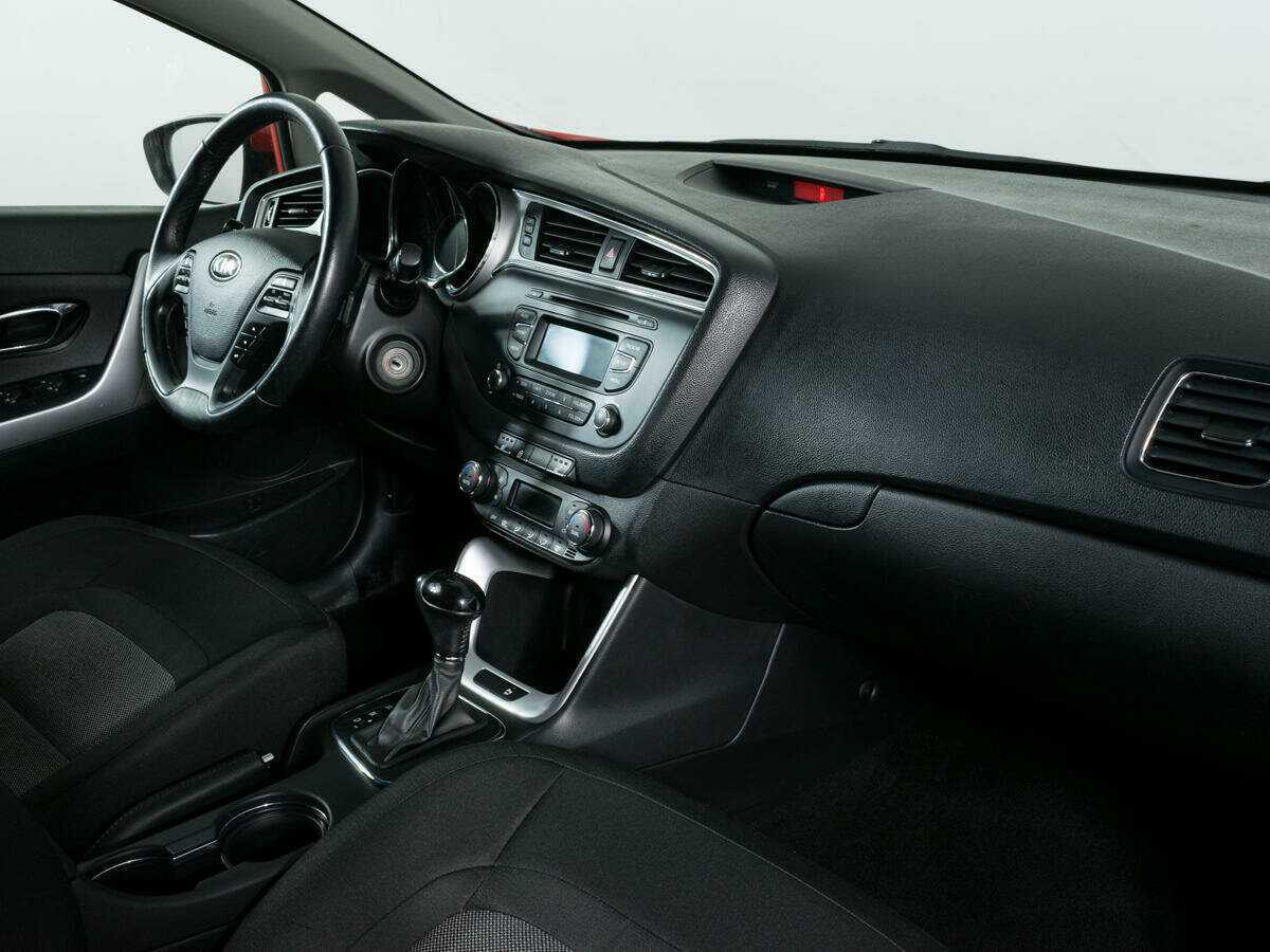 Kia Ceed 2018 года с пробегом. Фото: #8