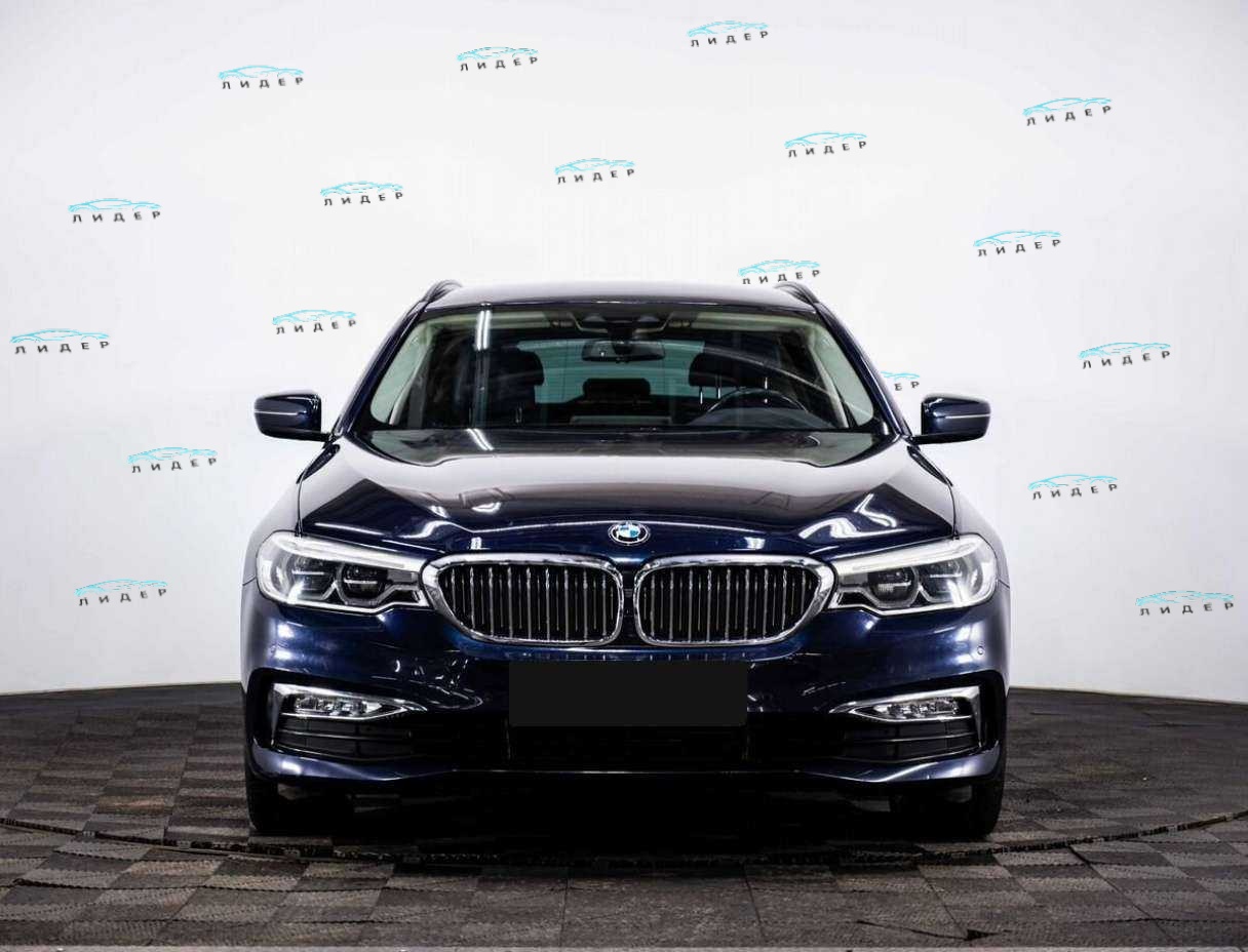 Б/У БМВ 5 серии 2017 года. Фото: #1