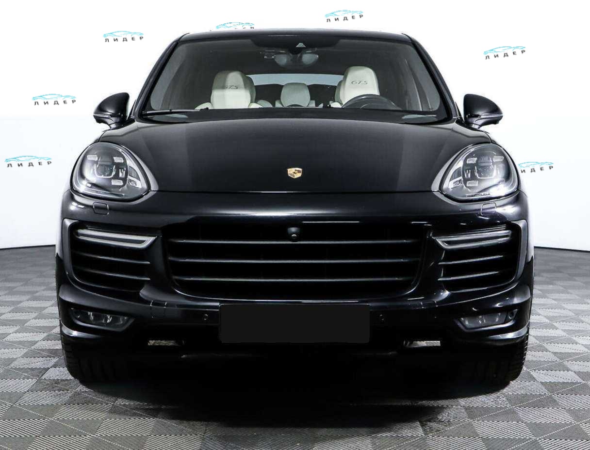 Б/У Порш Кайен 2015 года. Фото: #1