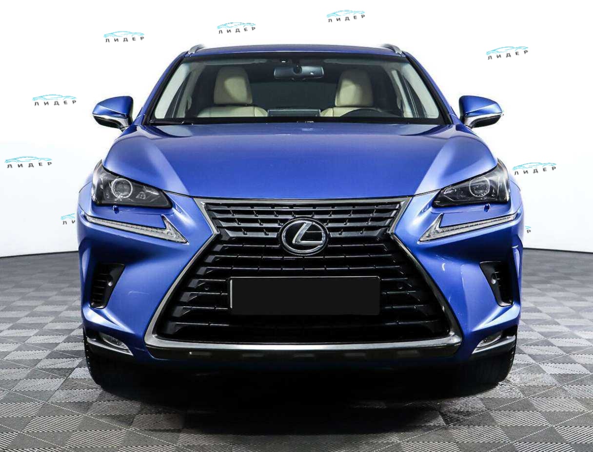 Б/У Лексус Н-Икс 2017 года. Фото: #1