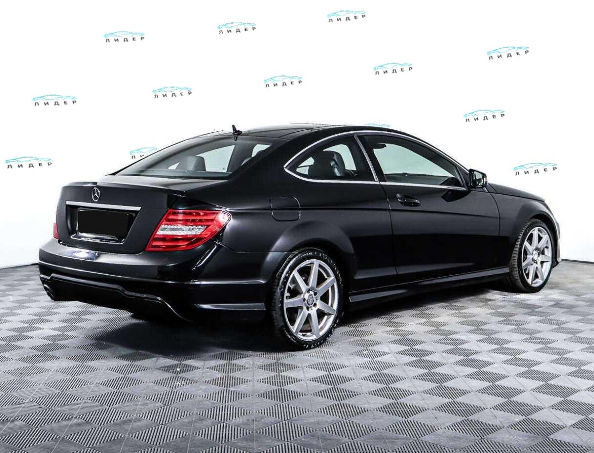 Б/У Мерседес-Бенц Ц-Класс 2012 года. Фото: #4
