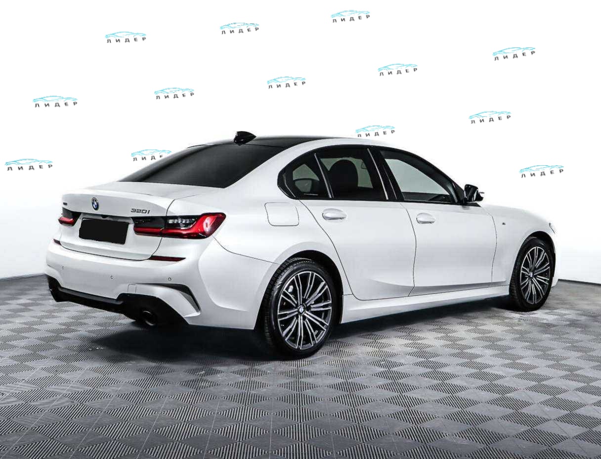 Б/У БМВ 3 серии 2019 года. Фото: #4