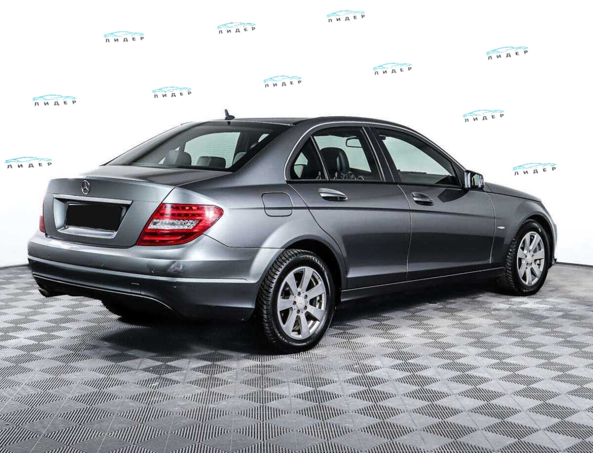 Б/У Мерседес-Бенц Ц-Класс 2011 года. Фото: #4