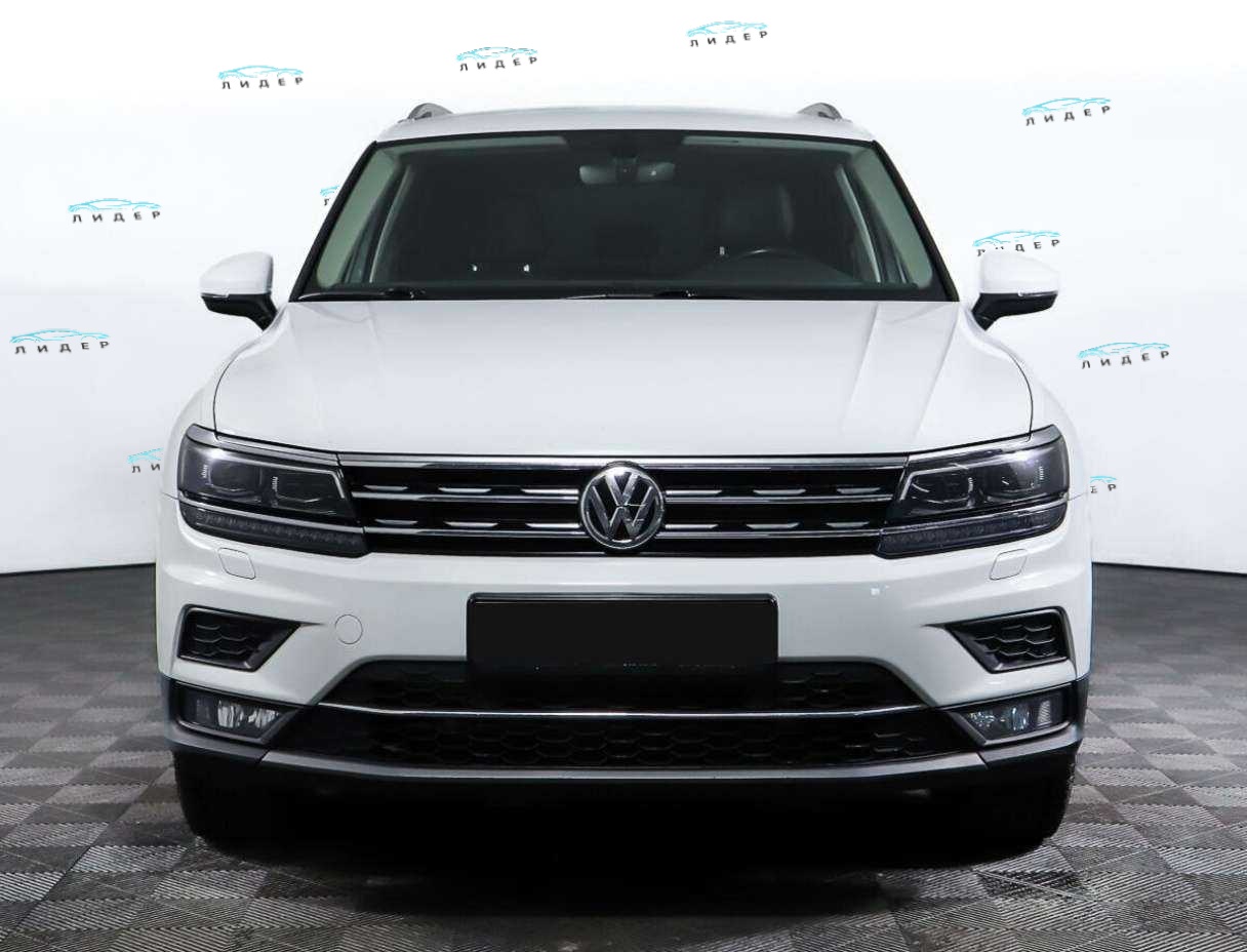 Б/У Фольксваген Тигуан 2018 года. Фото: #1