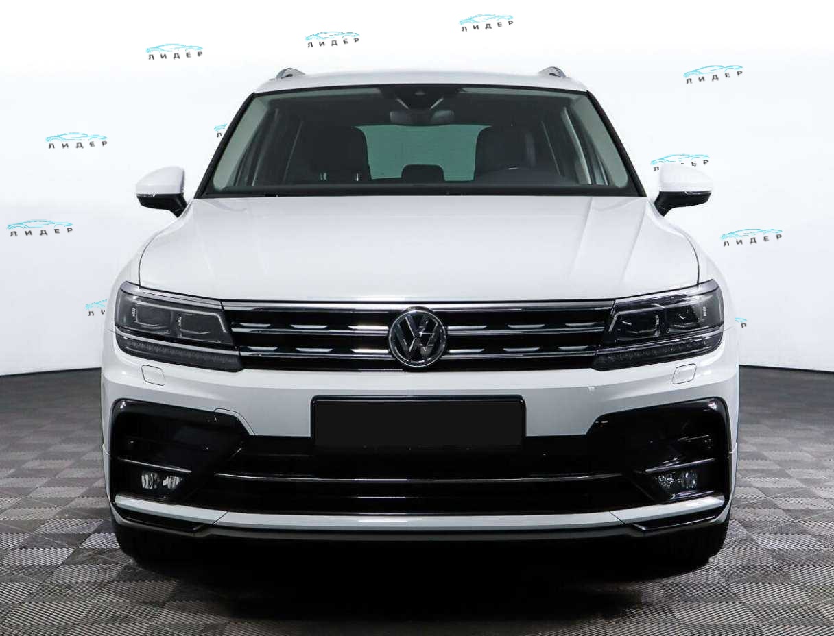 Б/У Фольксваген Тигуан 2020 года. Фото: #1