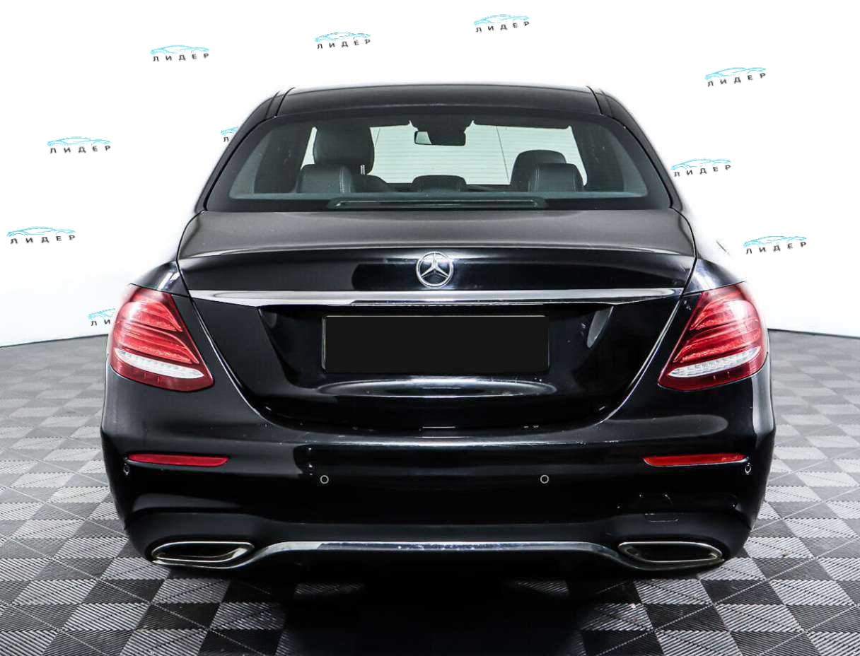 Б/У Мерседес-Бенц Е-Класс 2017 года. Фото: #5