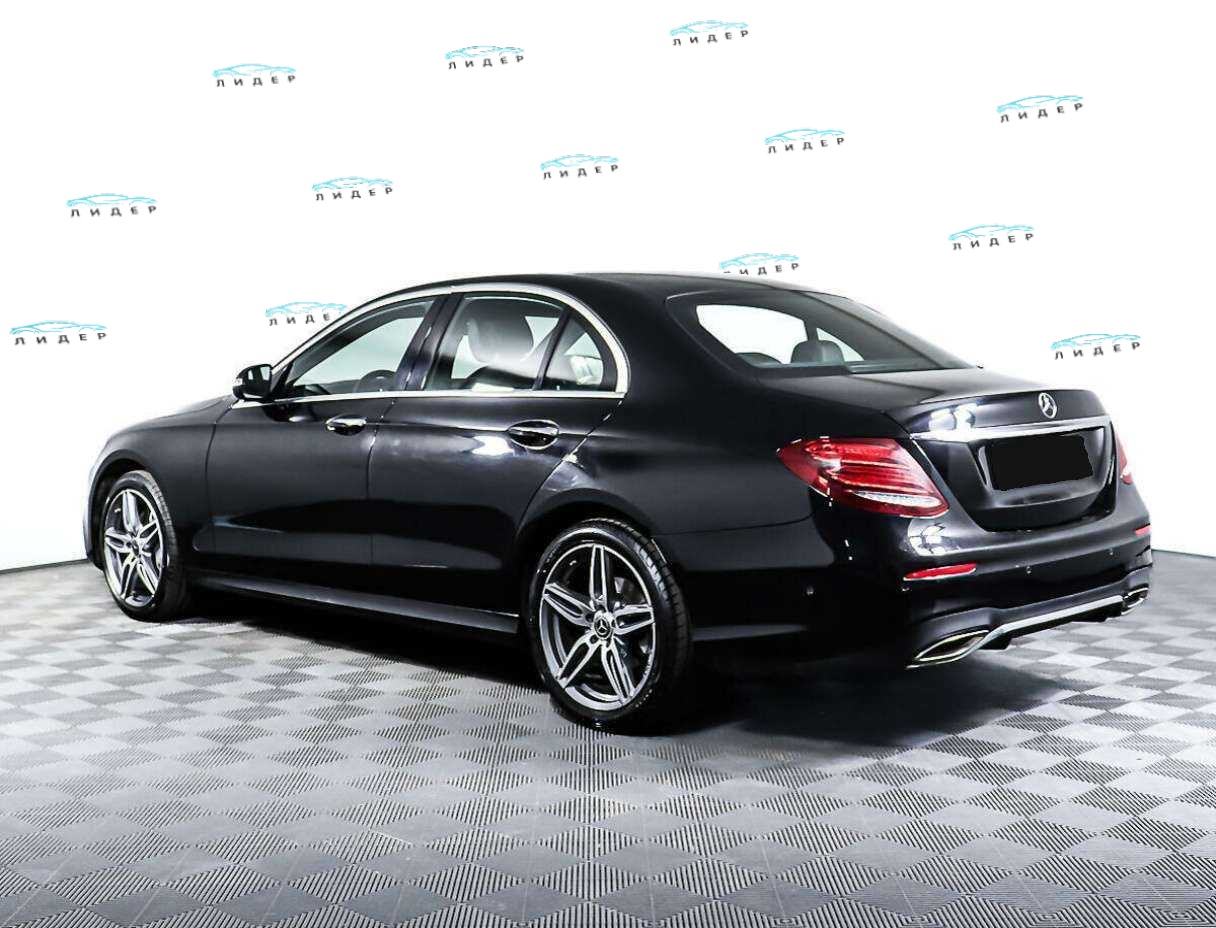 Б/У Мерседес-Бенц Е-Класс 2017 года. Фото: #6