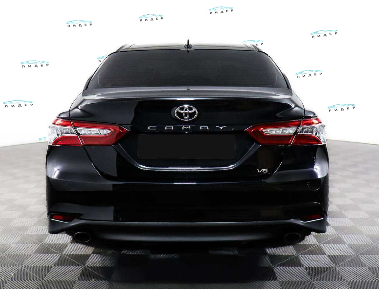 Б/У Тойота Камри 2019 года. Фото: #5