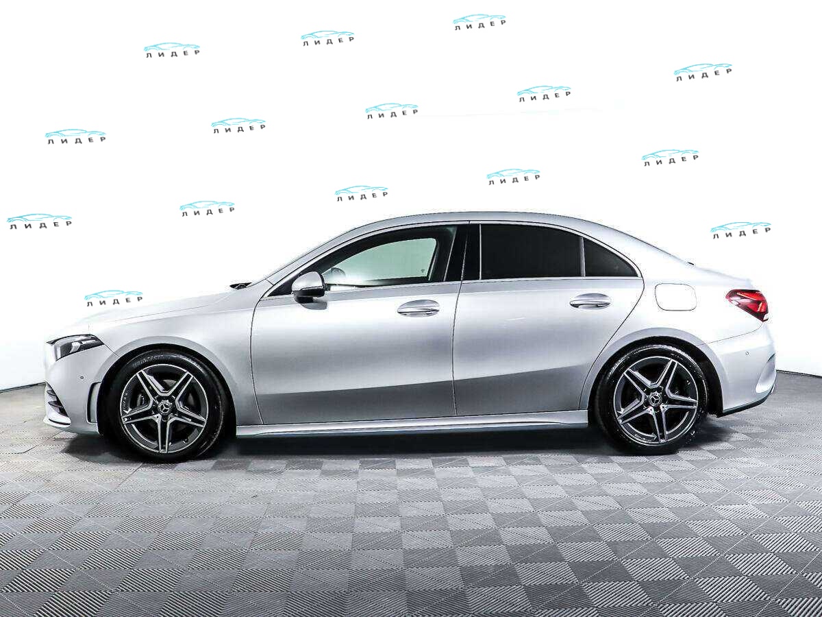 Б/У Мерседес-Бенц А-Класс 2019 года. Фото: #6