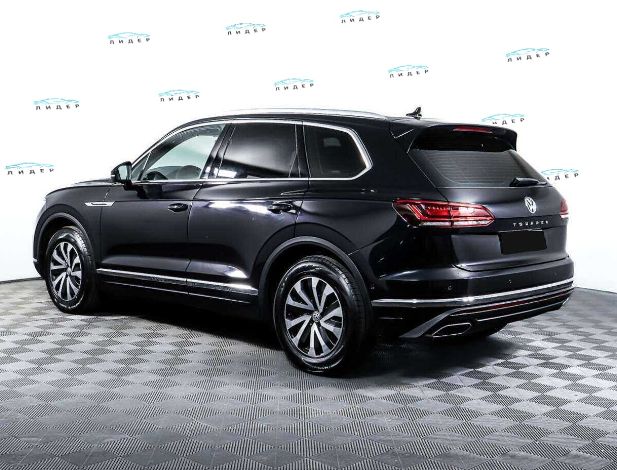 Б/У Фольксваген Туарег 2020 года. Фото: #6