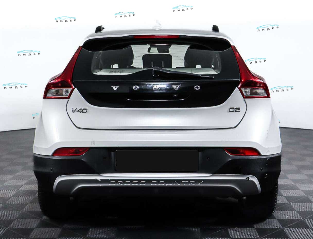 Б/У Вольво В40 Кросс Кантри 2013 года. Фото: #5