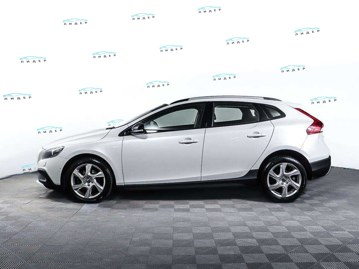 Б/У Вольво В40 Кросс Кантри 2013 года. Фото: #7