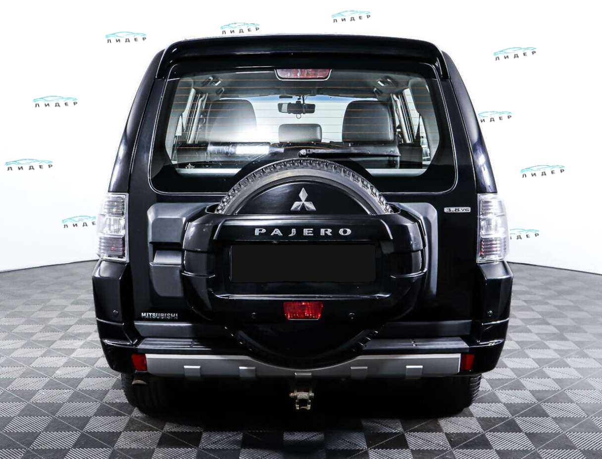 Б/У Митсубиши Паджеро 2010 года. Фото: #5