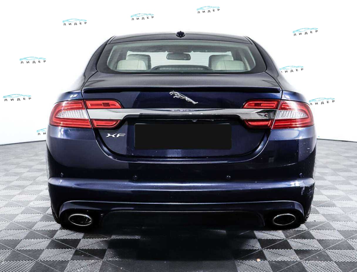 Б/У Ягуар ИксФ 2012 года. Фото: #5
