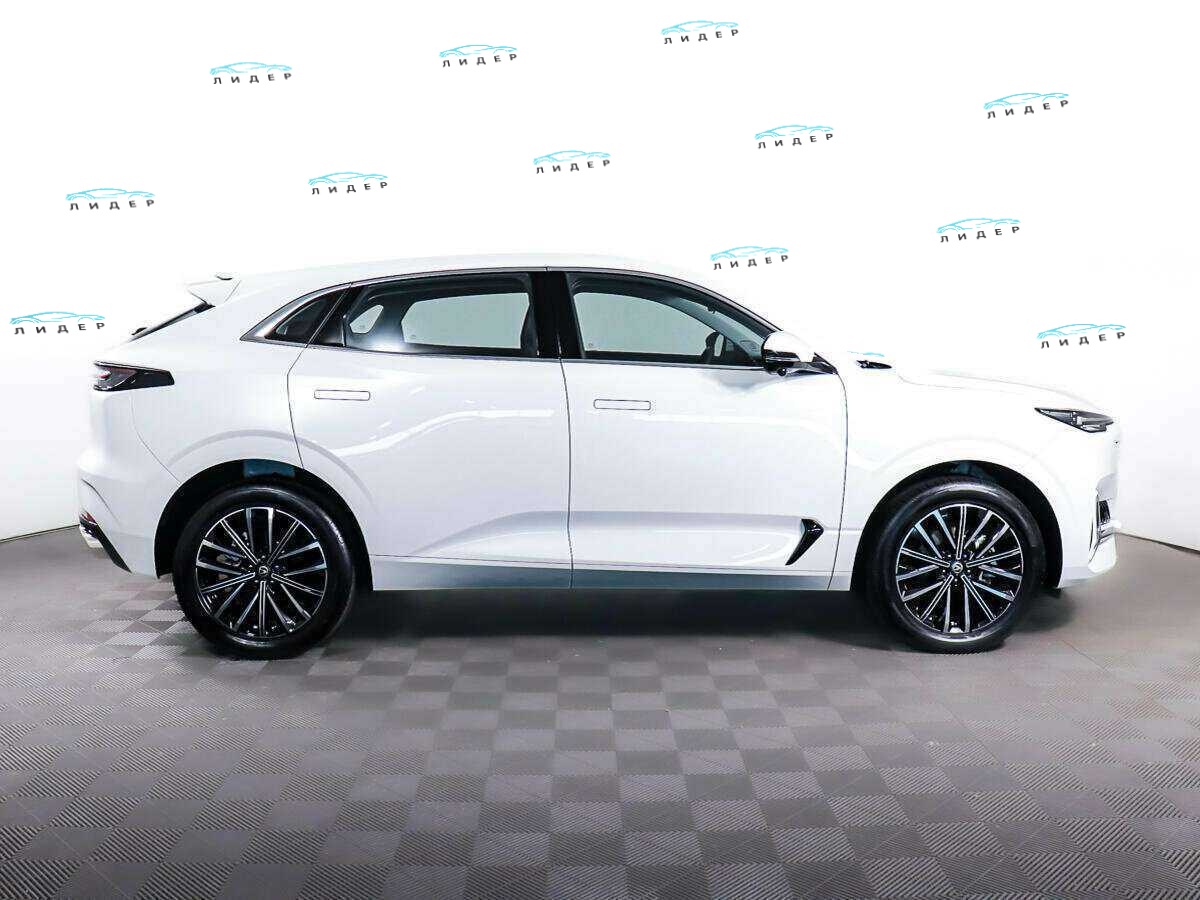 Б/У Чанган УНИ-К 2022 года. Фото: #3