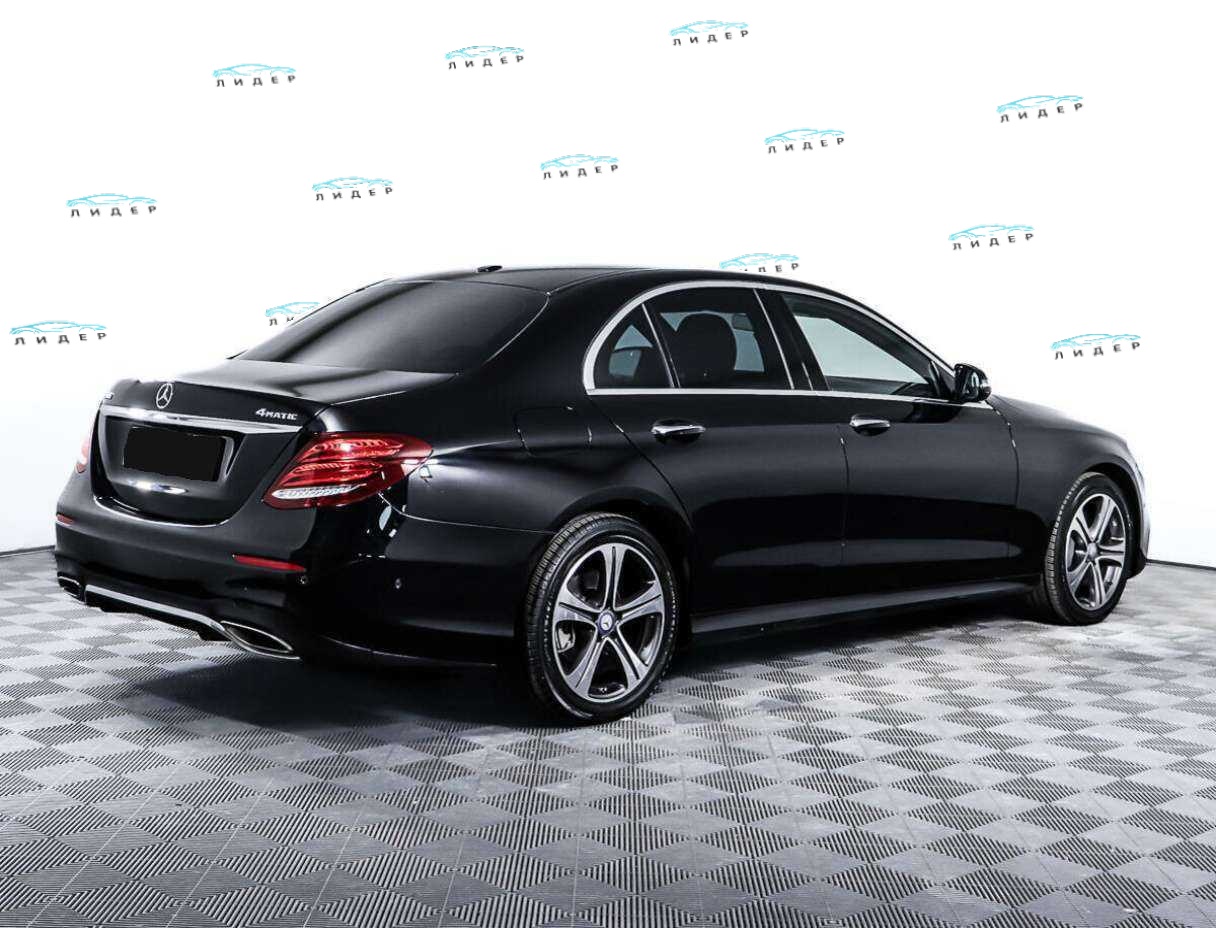 Б/У Мерседес-Бенц Е-Класс 2016 года. Фото: #4