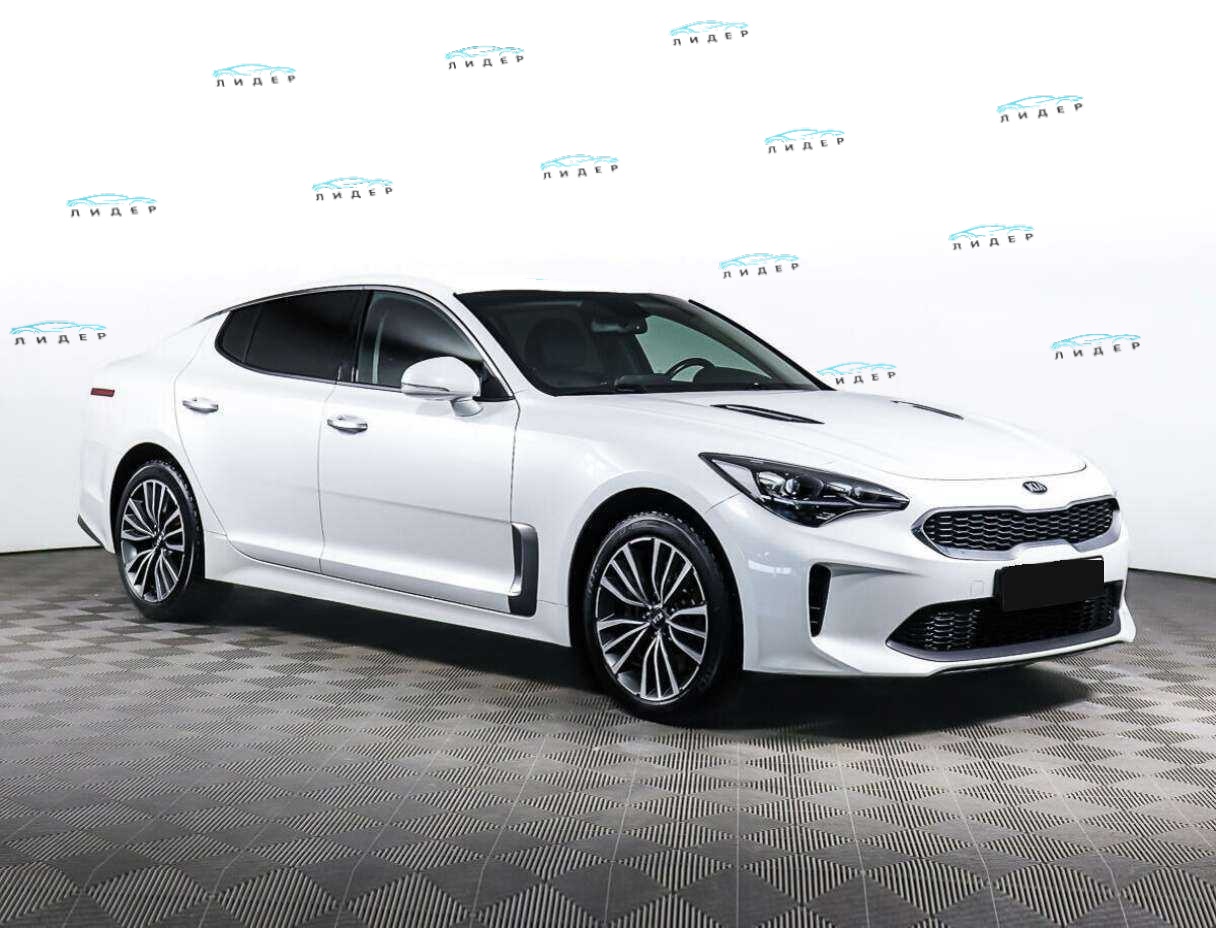 Б/У Киа Стингер 2019 года. Фото: #2
