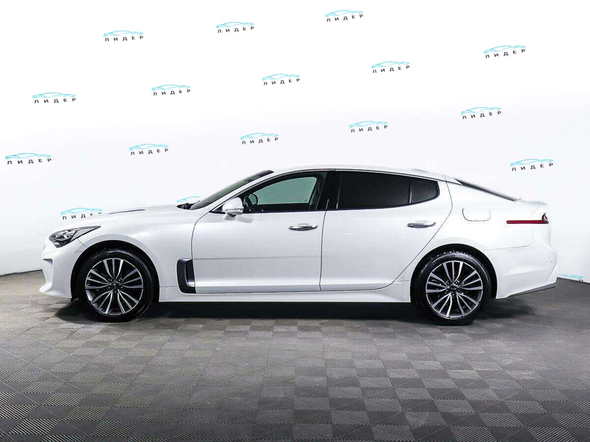 Б/У Киа Стингер 2019 года. Фото: #7