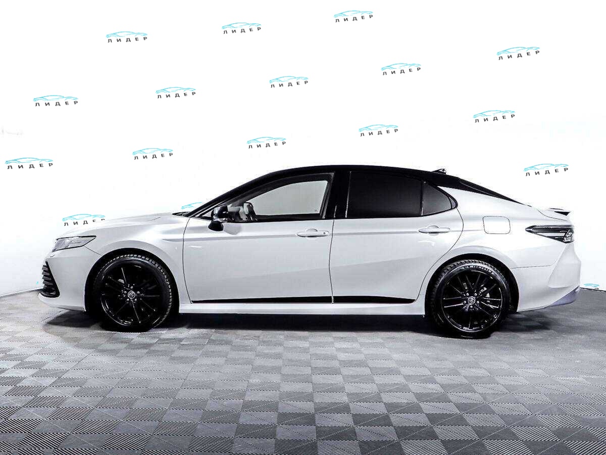 Б/У Тойота Камри 2021 года. Фото: #6