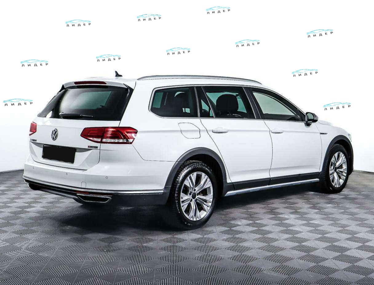 Б/У Фольксваген Пассат 2018 года. Фото: #4