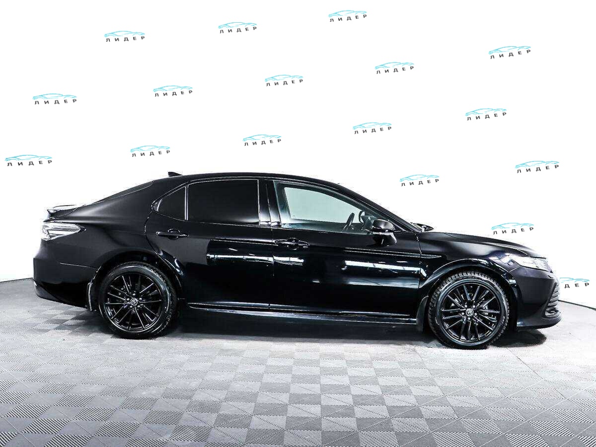 Б/У Тойота Камри 2021 года. Фото: #3