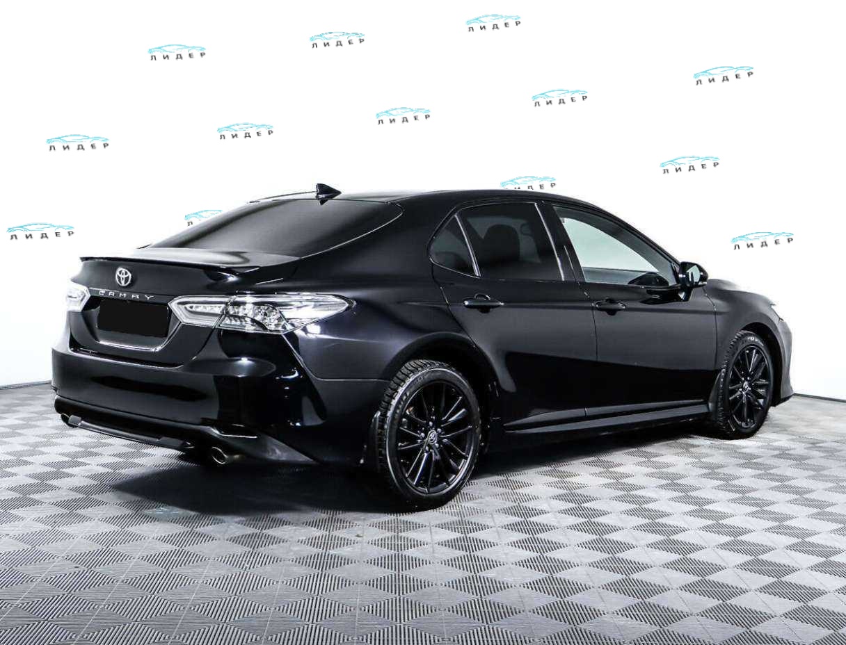 Б/У Тойота Камри 2021 года. Фото: #4