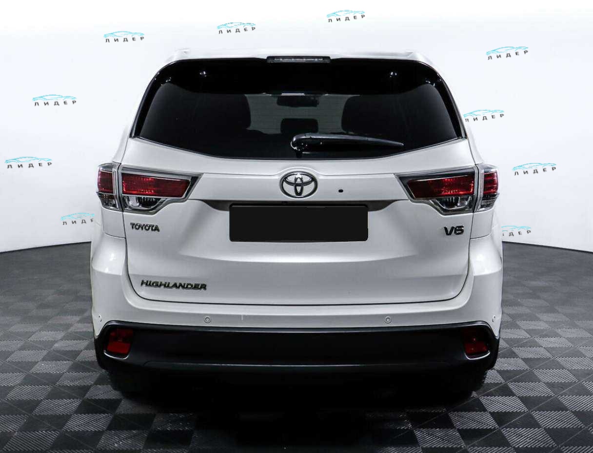 Б/У Тойота Хайлэндер 2014 года. Фото: #5