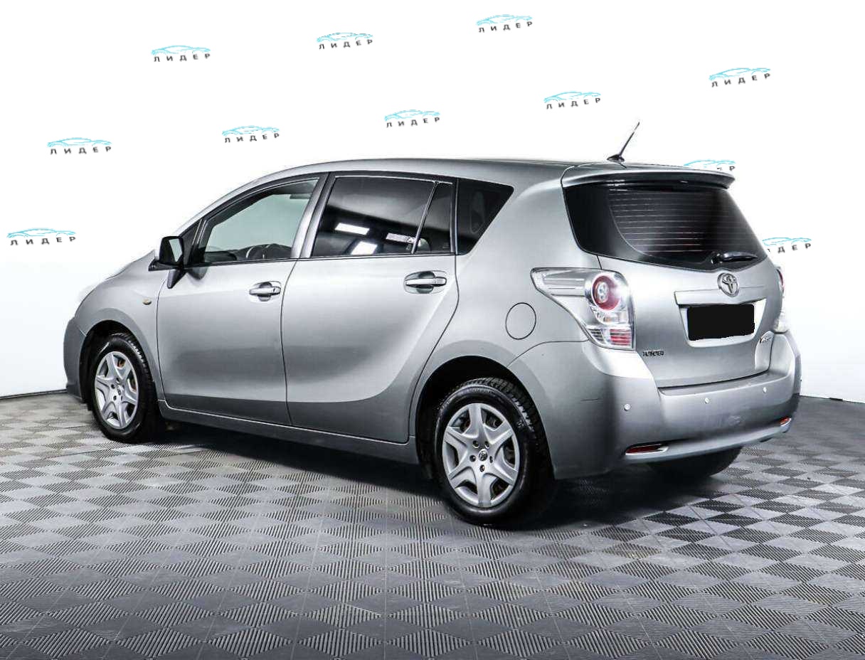 Б/У Тойота Версо 2011 года. Фото: #6