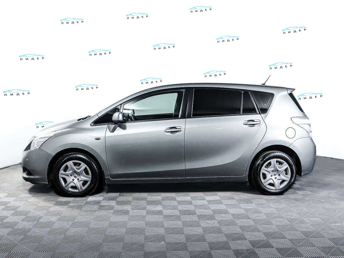 Б/У Тойота Версо 2011 года. Фото: #7