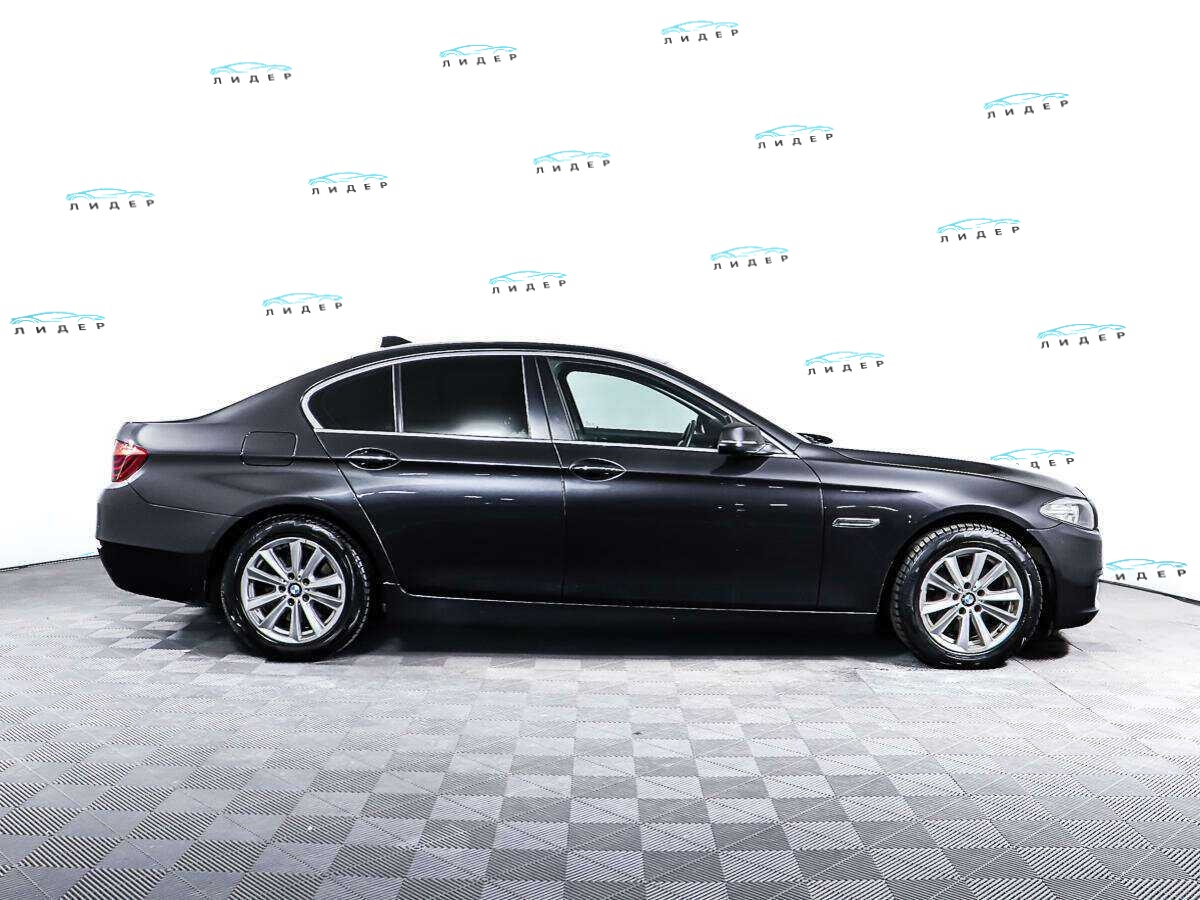 Б/У БМВ 5 серии 2015 года. Фото: #3