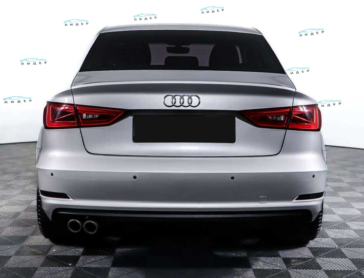 Б/У Ауди А3 2015 года. Фото: #4