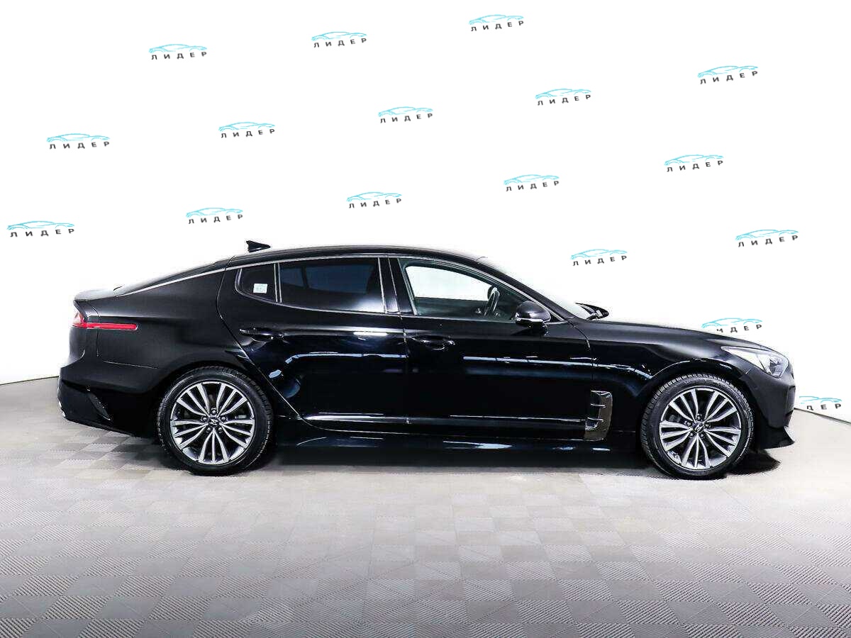 Б/У Киа Стингер 2019 года. Фото: #3