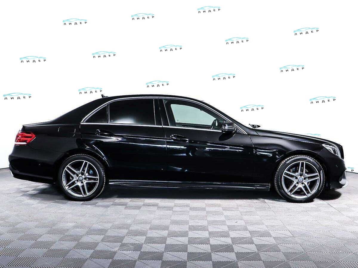 Б/У Мерседес-Бенц Е-Класс 2013 года. Фото: #3