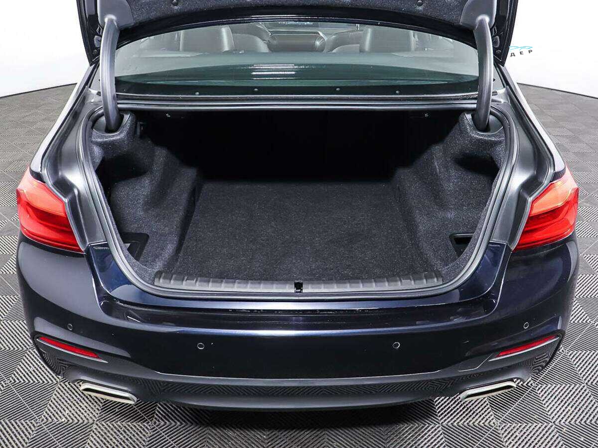 Б/У БМВ 5 серии 2017 года. Фото: #9