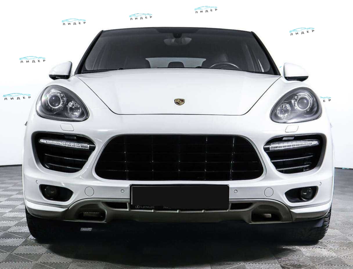 Б/У Порш Кайен 2012 года. Фото: #1
